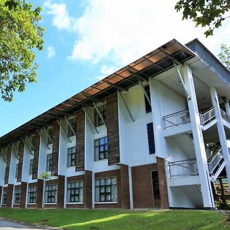 Puri Pujangga Hotel Bangi Extérieur photo
