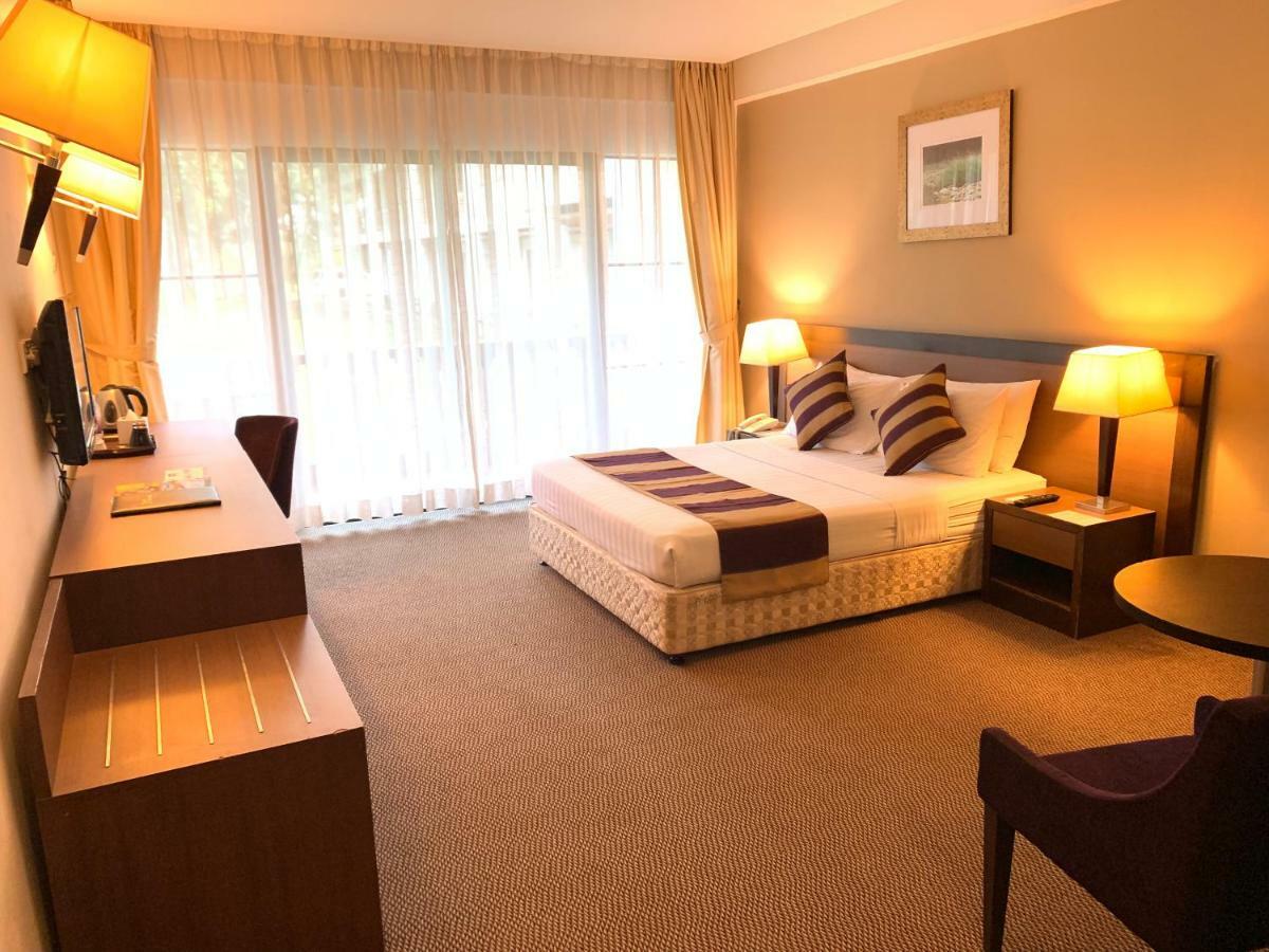 Puri Pujangga Hotel Bangi Extérieur photo